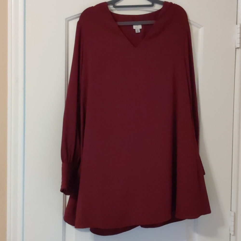 Burgundy long sleeve deess